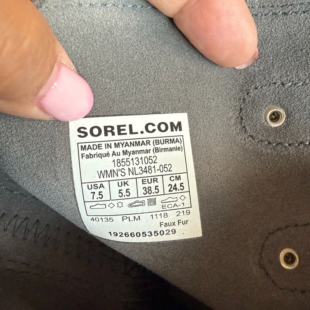 Sorel Women's Black and Brown Winter Boots EUC-7.5